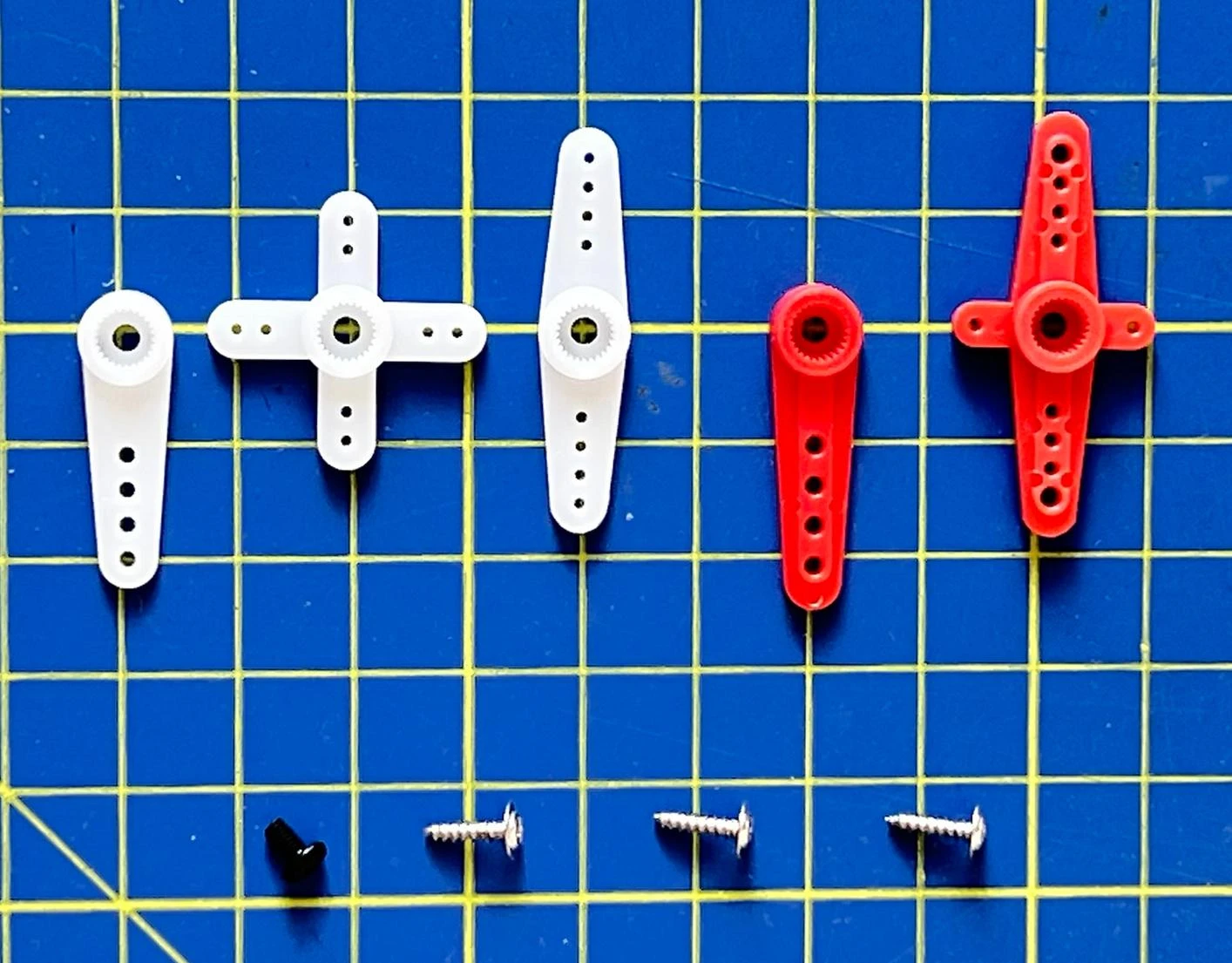 KST DS315MG Servo Servo - 4.8Kg.cm 0.07s 20.5g 12mm 7 KST DS315MG Servo Servo - 4.8Kg.cm 0.07s 20.5g 12mm - Image 7